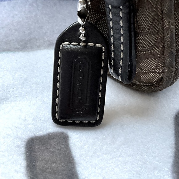 Coach CC Logo Pouch - Picture 4 of 8